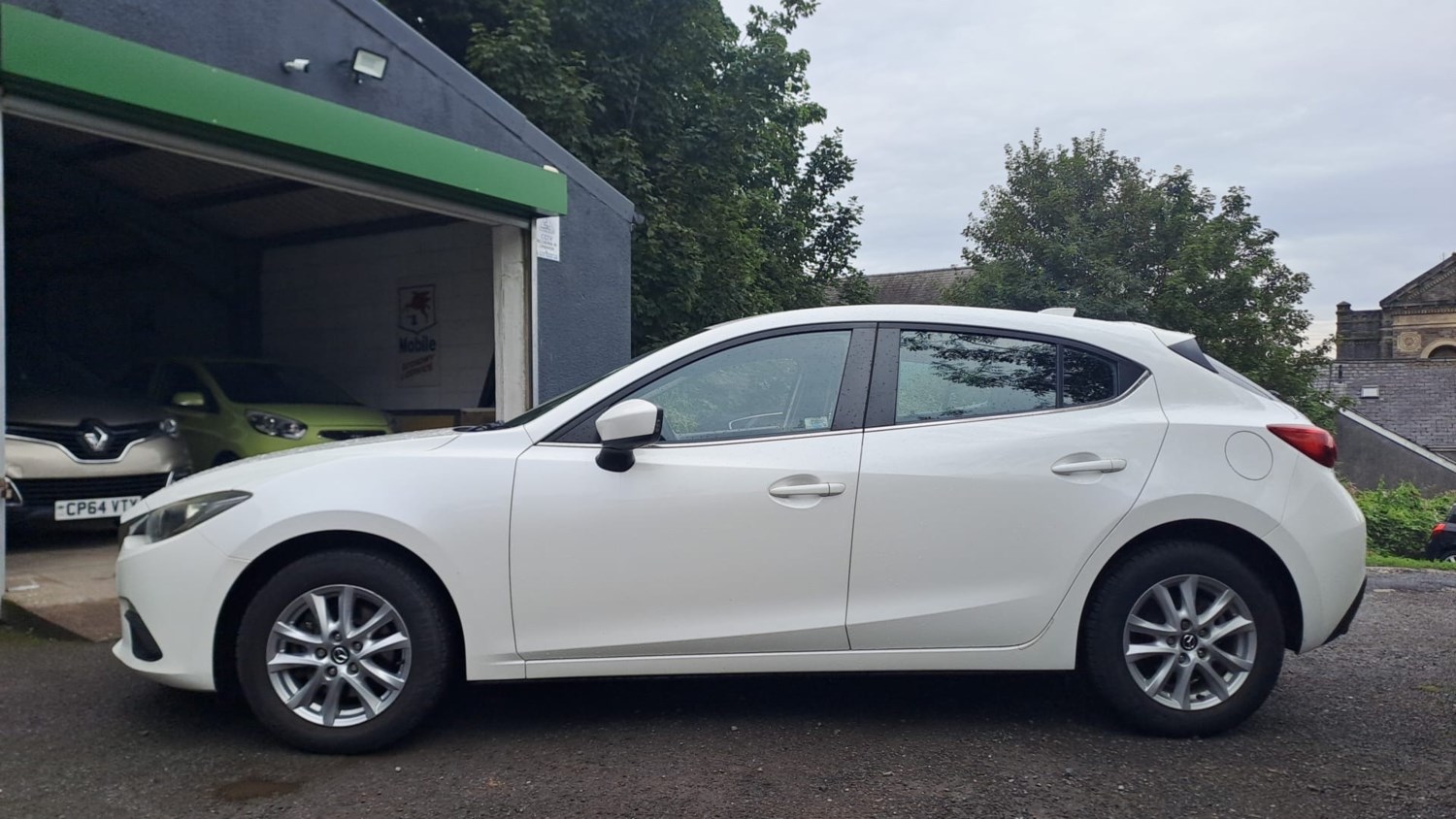 Mazda 3 Listing Image