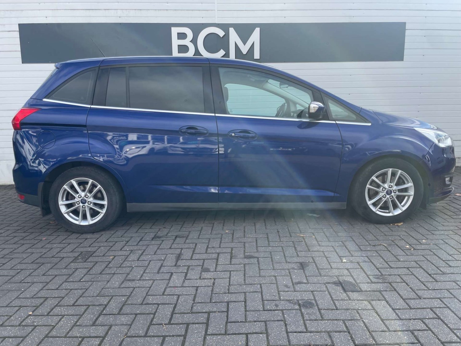 Ford C-Max Listing Image