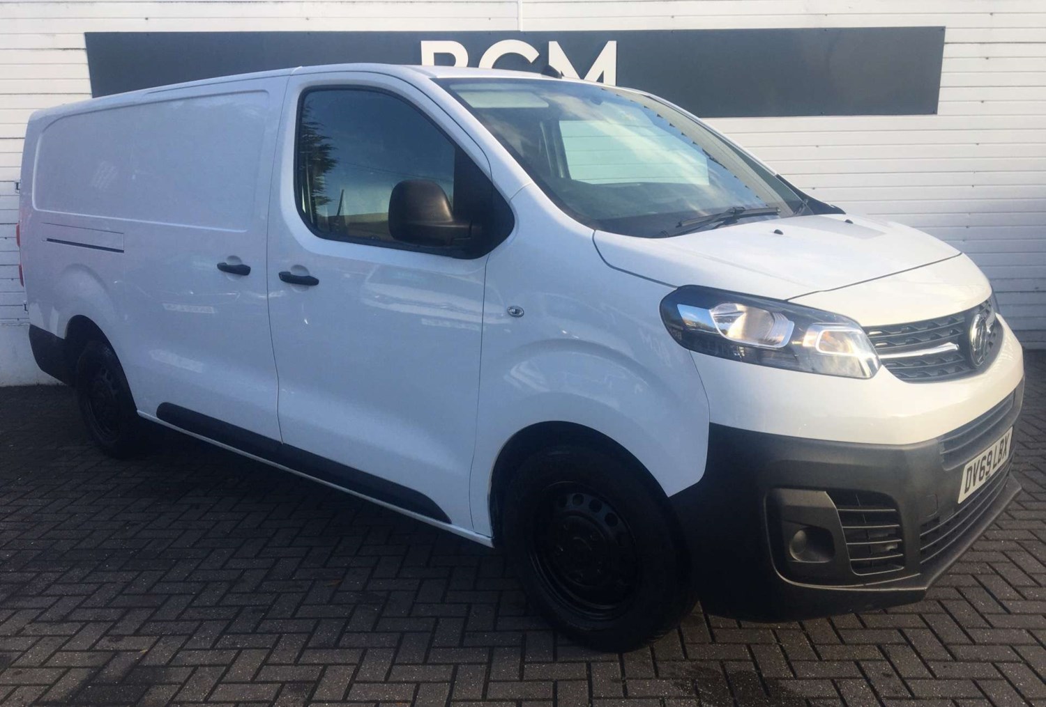 Vauxhall Vivaro Listing Image