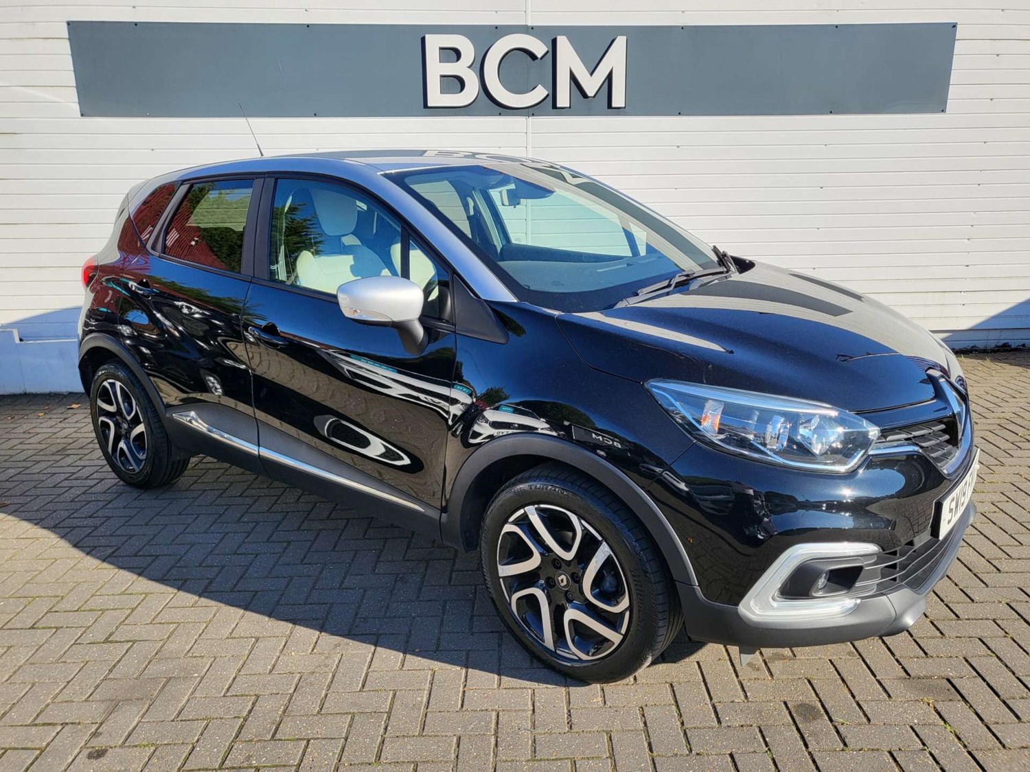 Renault Captur Listing Image