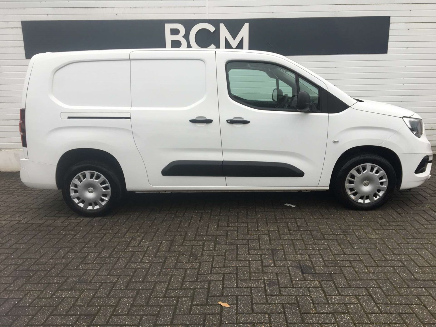 Vauxhall Combo Listing Image