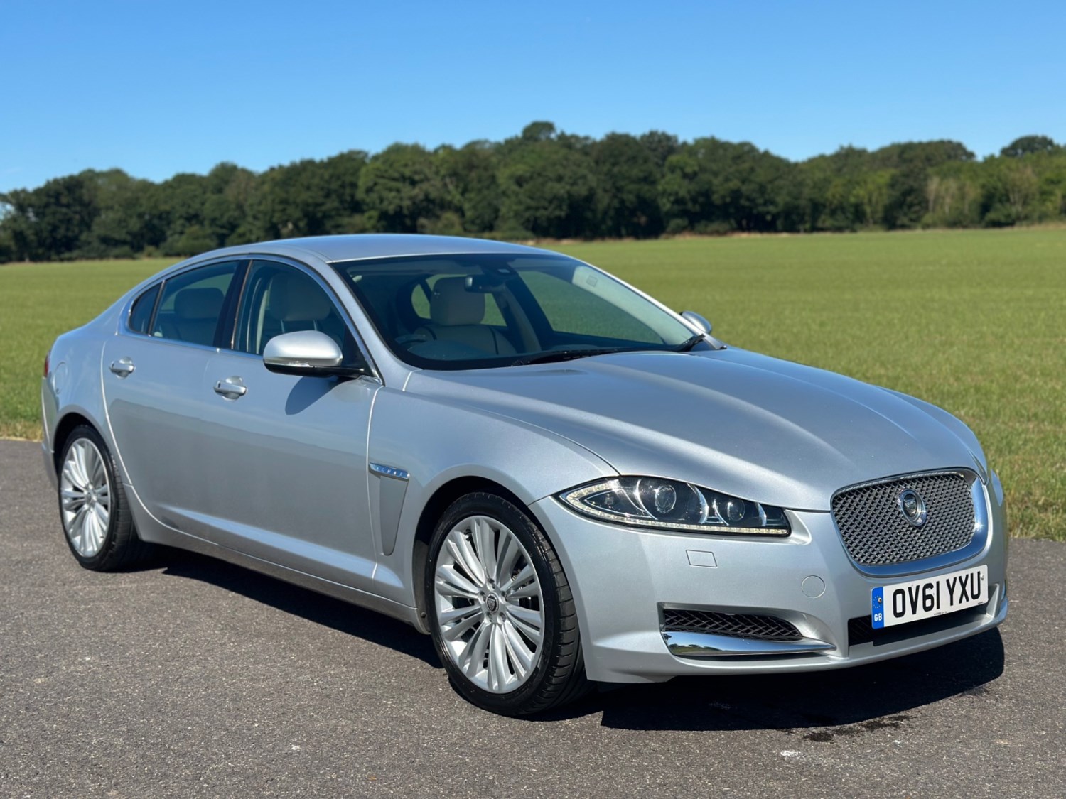 Jaguar XF Listing Image