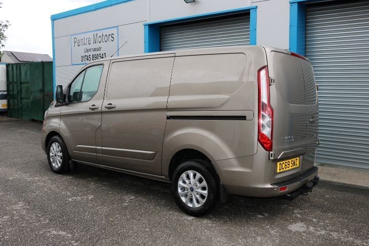 Ford Transit Custom Listing Image