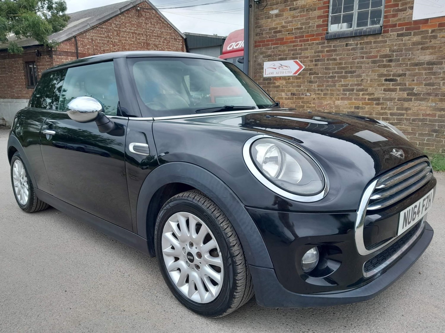 MINI Hatch Listing Image