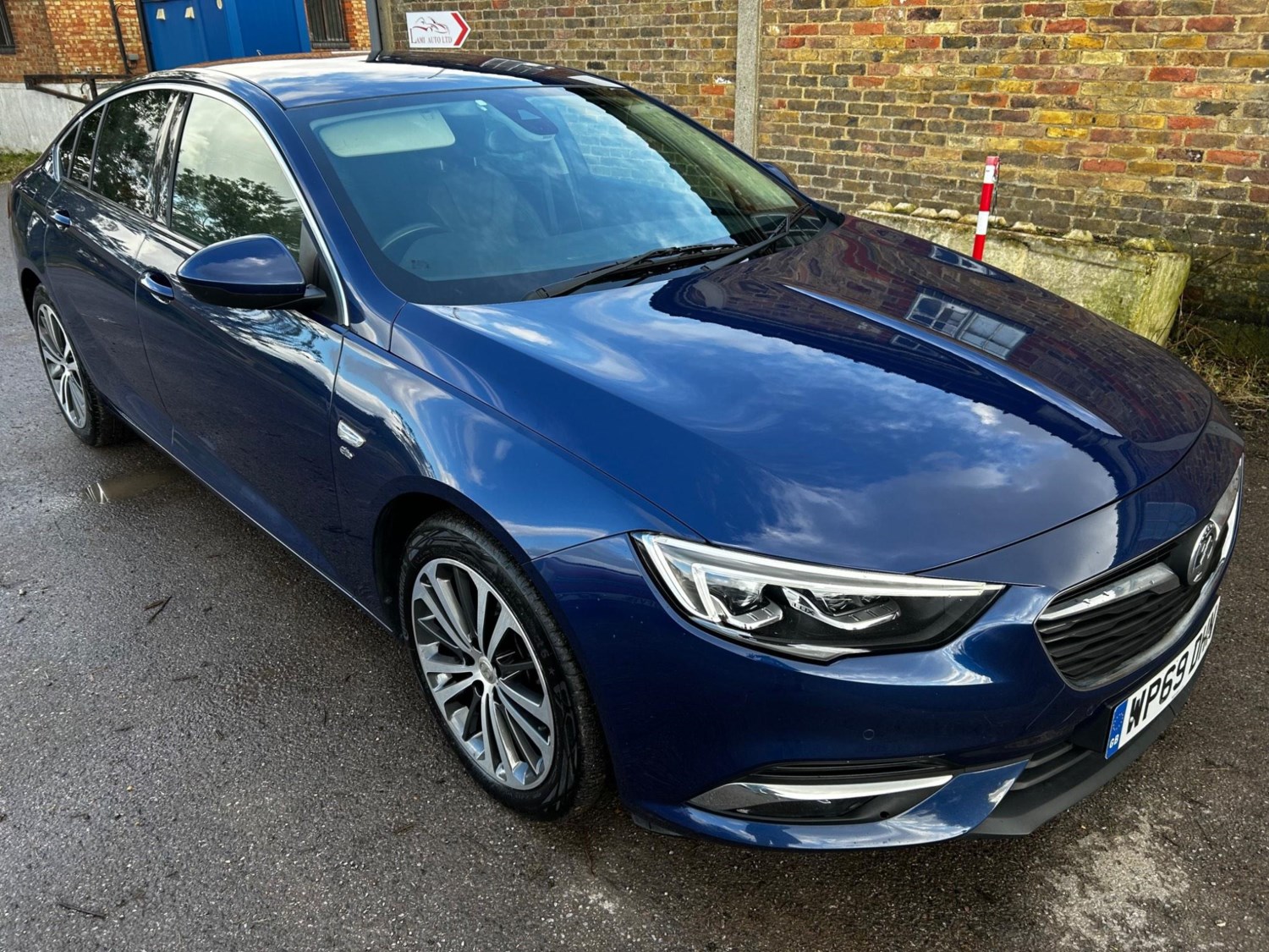 Vauxhall Insignia Listing Image