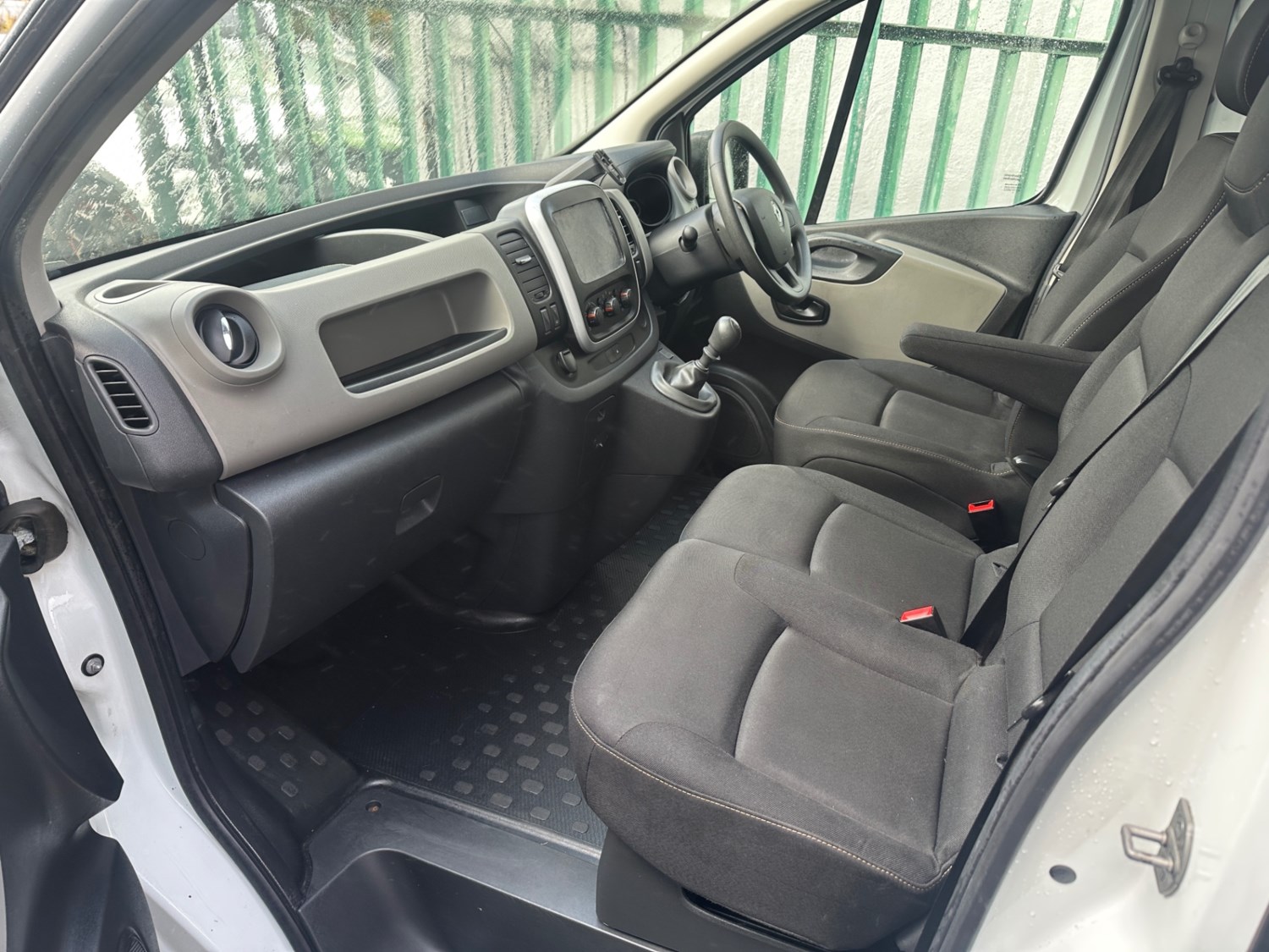 Renault Trafic Listing Image