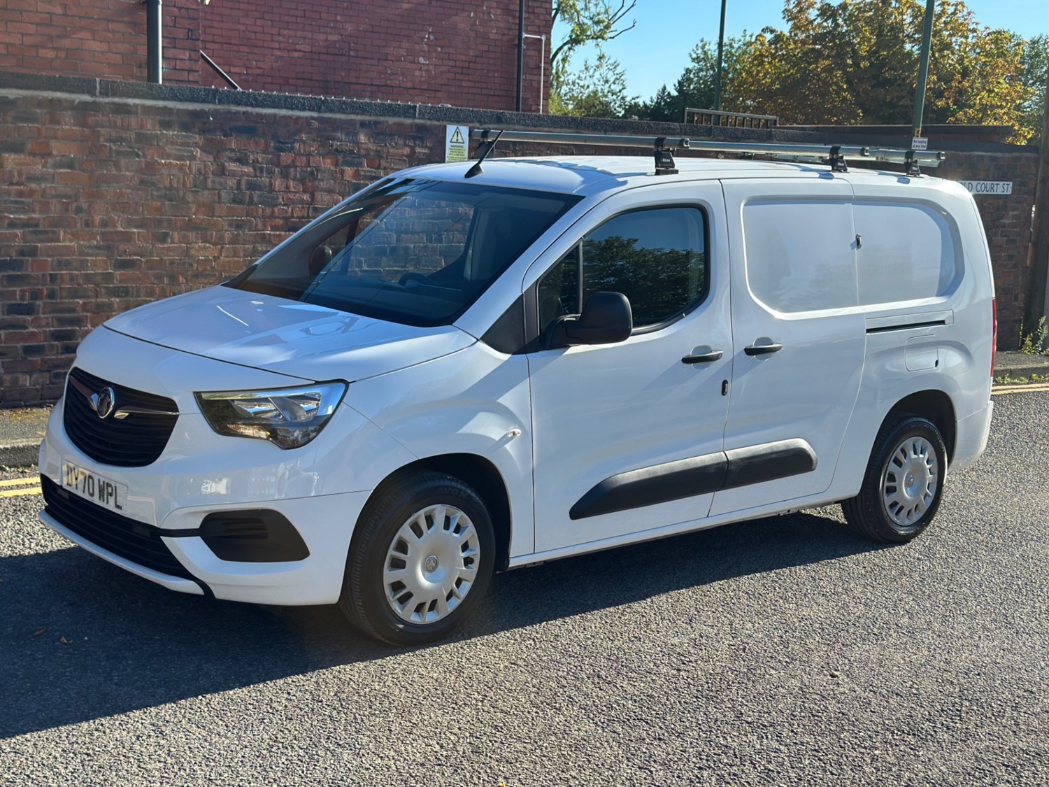 Vauxhall Combo Listing Image