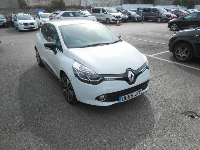 Renault Clio Listing Image