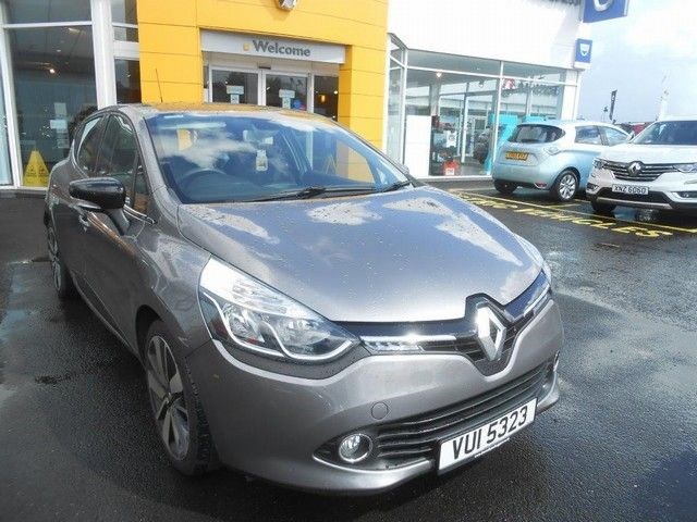 Renault Clio Listing Image