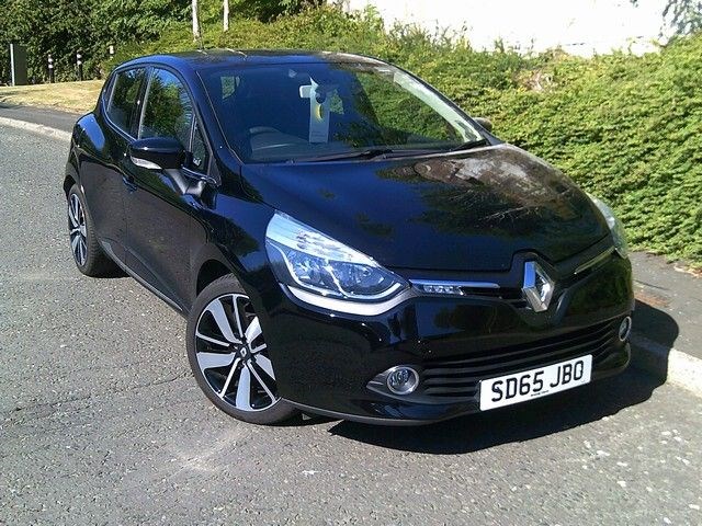 Renault Clio Listing Image