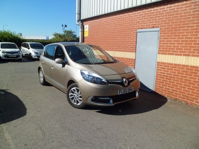 Renault Scenic Listing Image