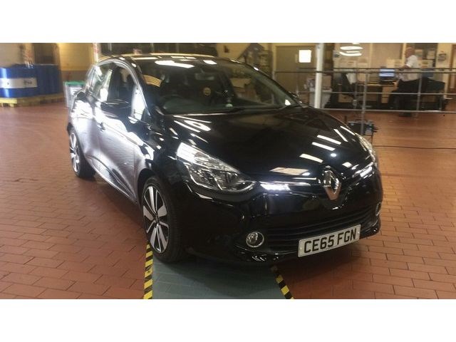 Renault Clio Listing Image