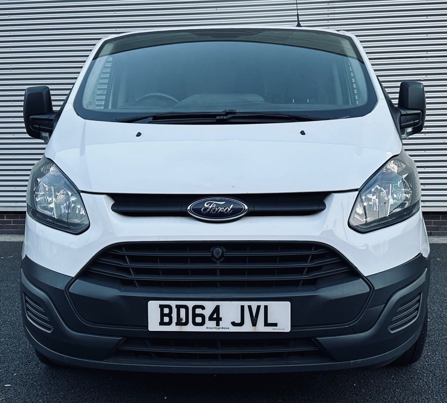 Ford Transit Custom Listing Image