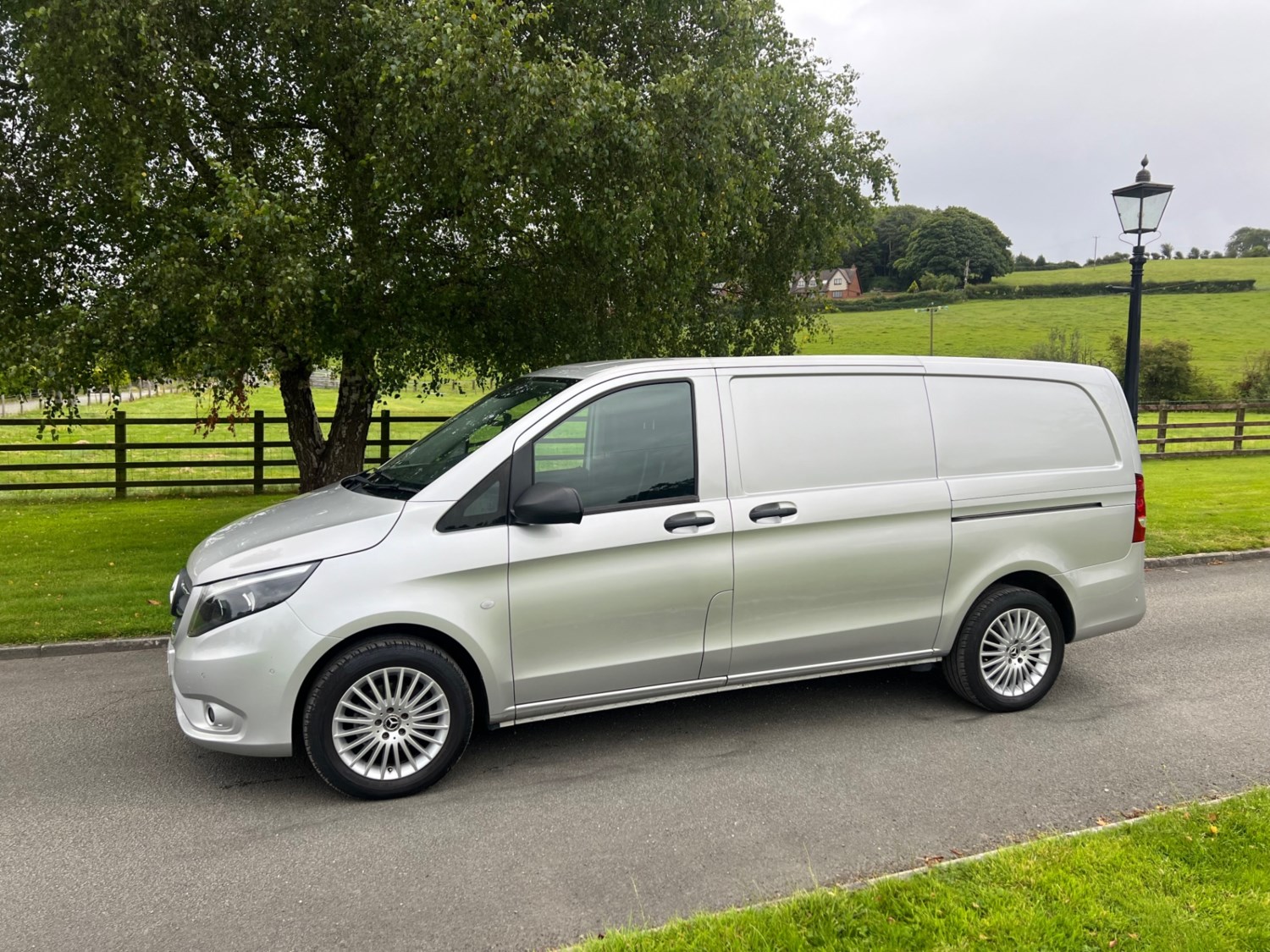 Mercedes-Benz Vito Listing Image