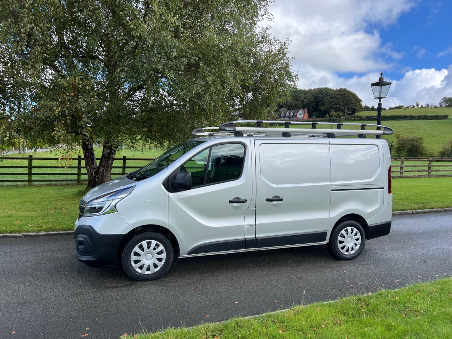 Renault Trafic Listing Image