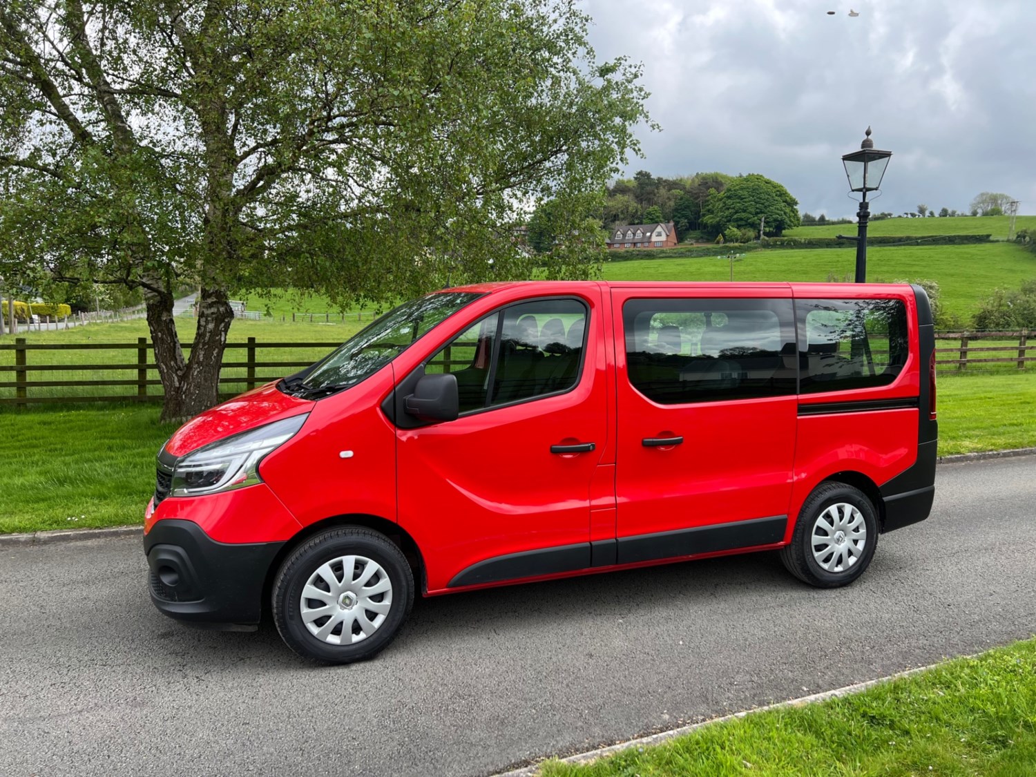 Renault Trafic Listing Image