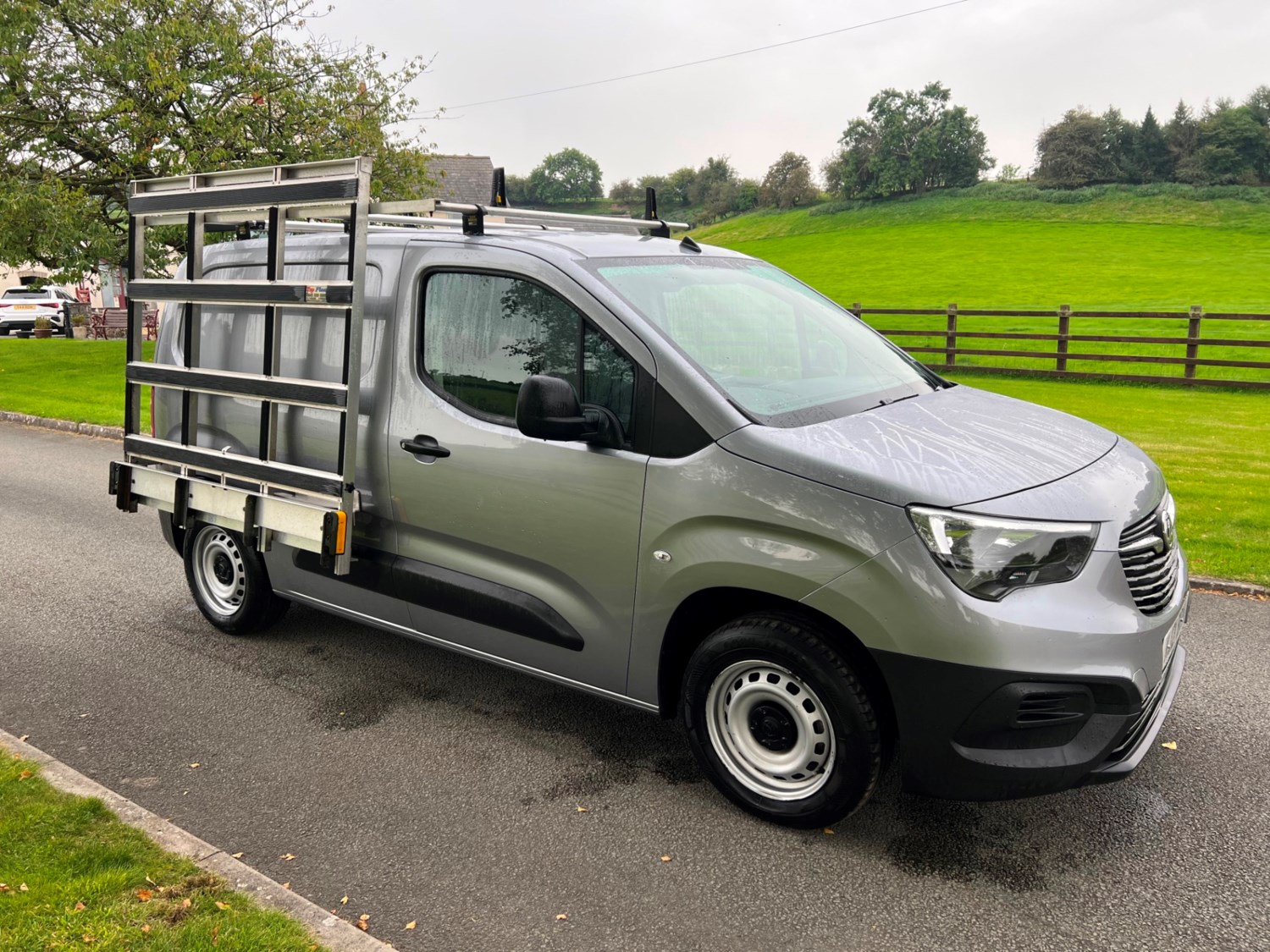 Vauxhall Combo Listing Image