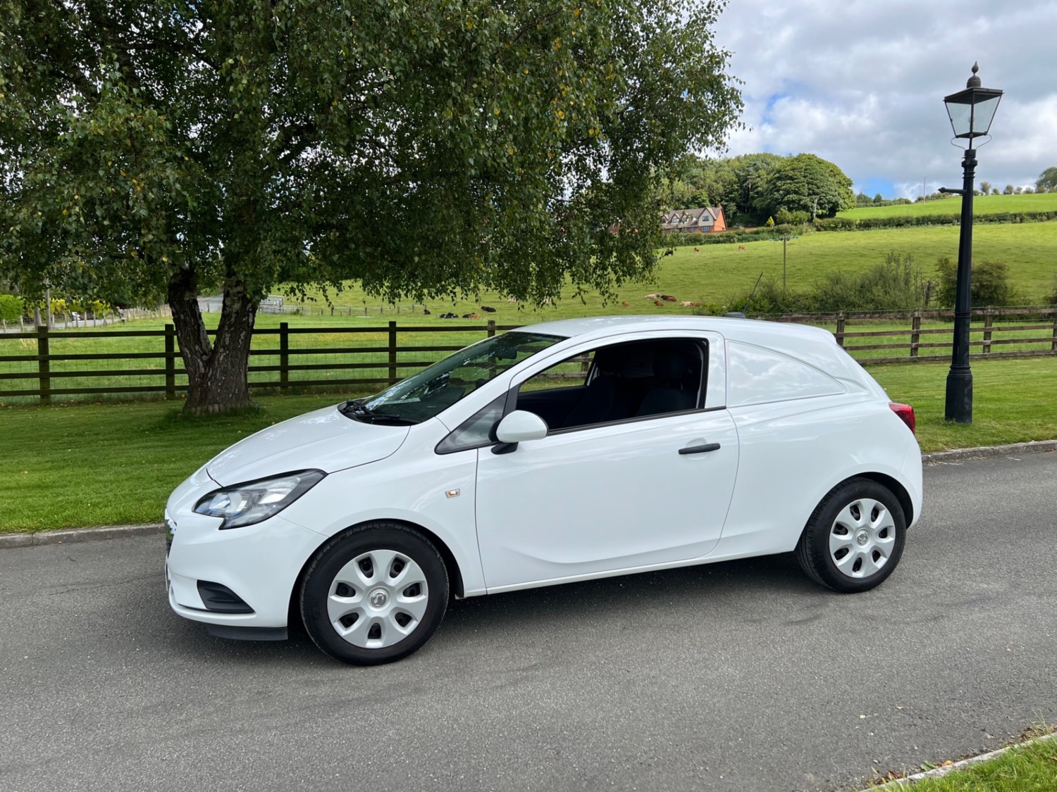 Vauxhall Corsa Listing Image