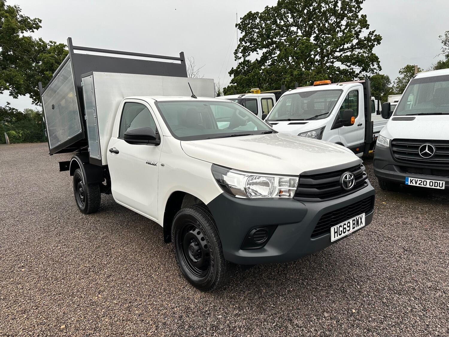 Toyota Hilux Listing Image