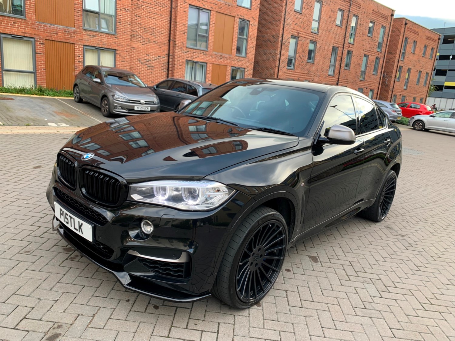 BMW X6 Listing Image