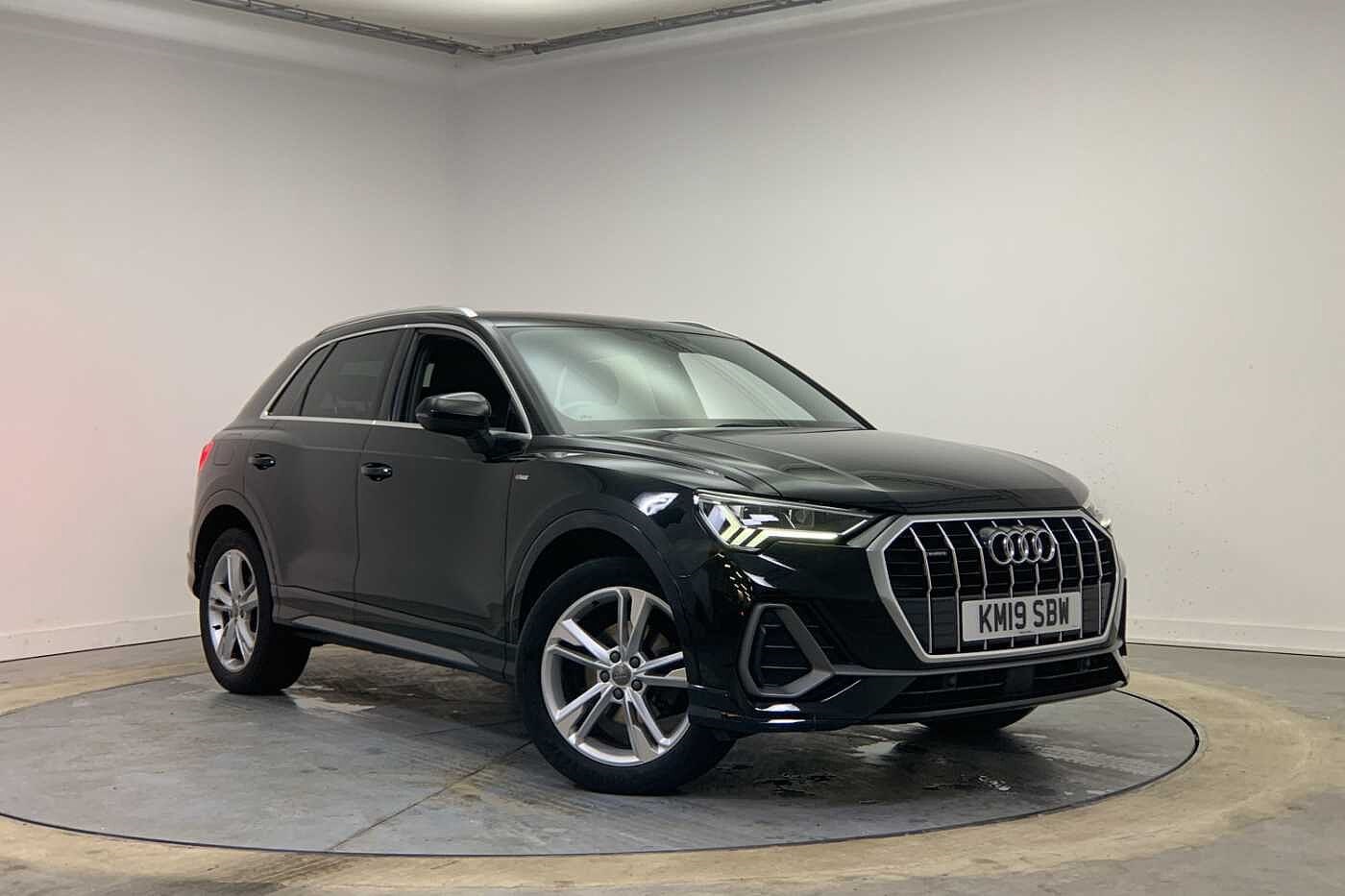 Audi Q3 Listing Image