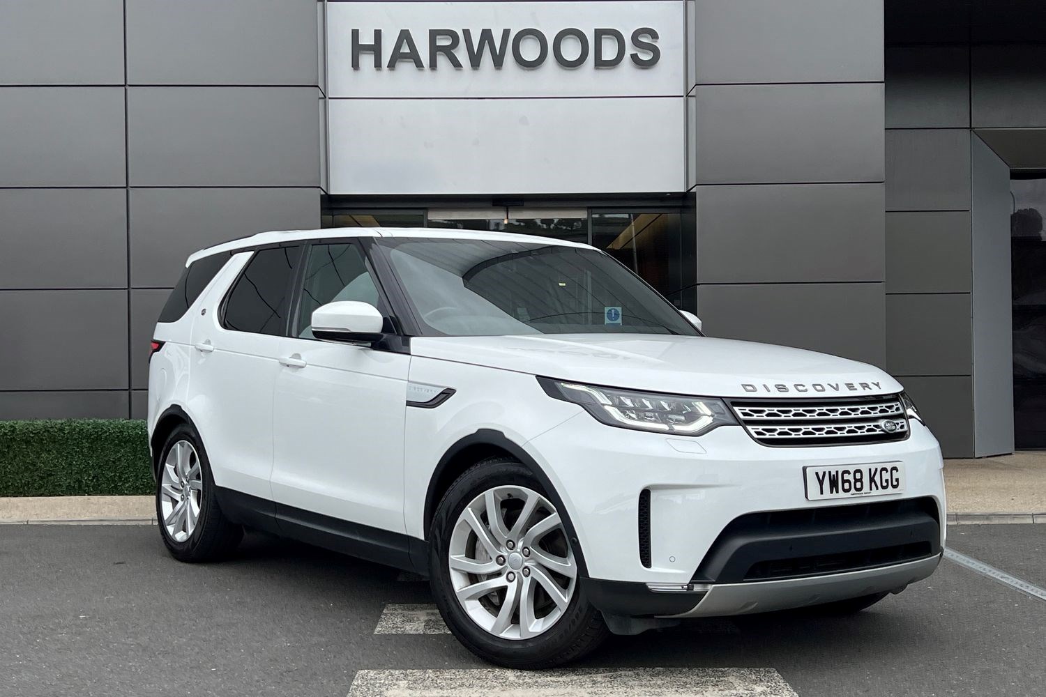 Land Rover Discovery Listing Image