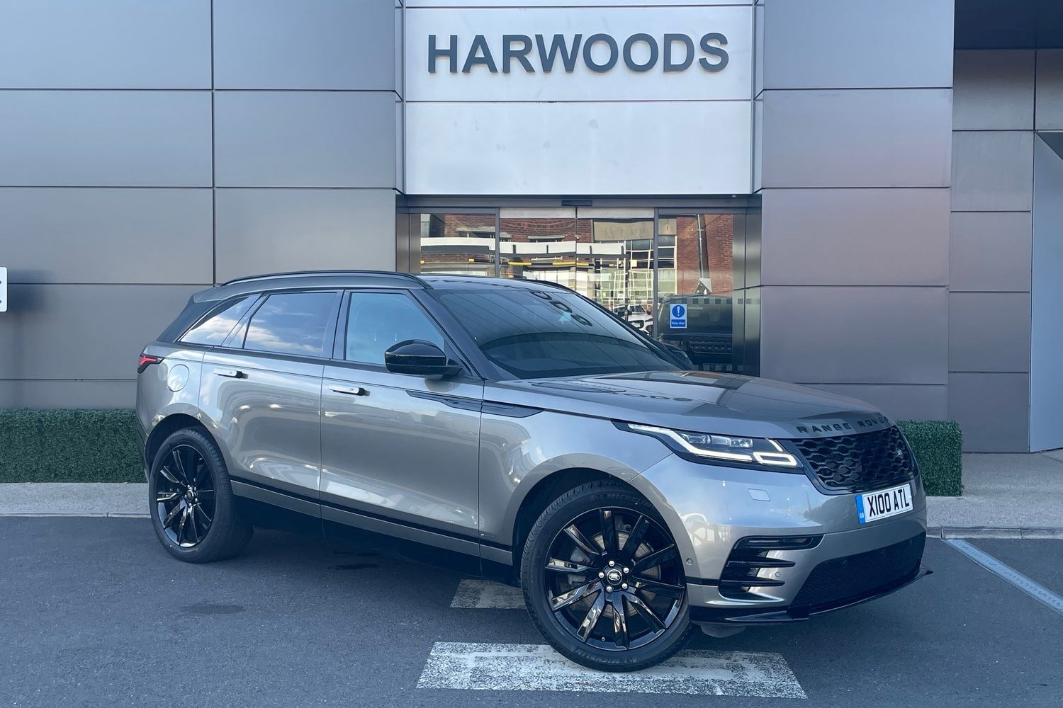 Land Rover Range Rover Velar Listing Image