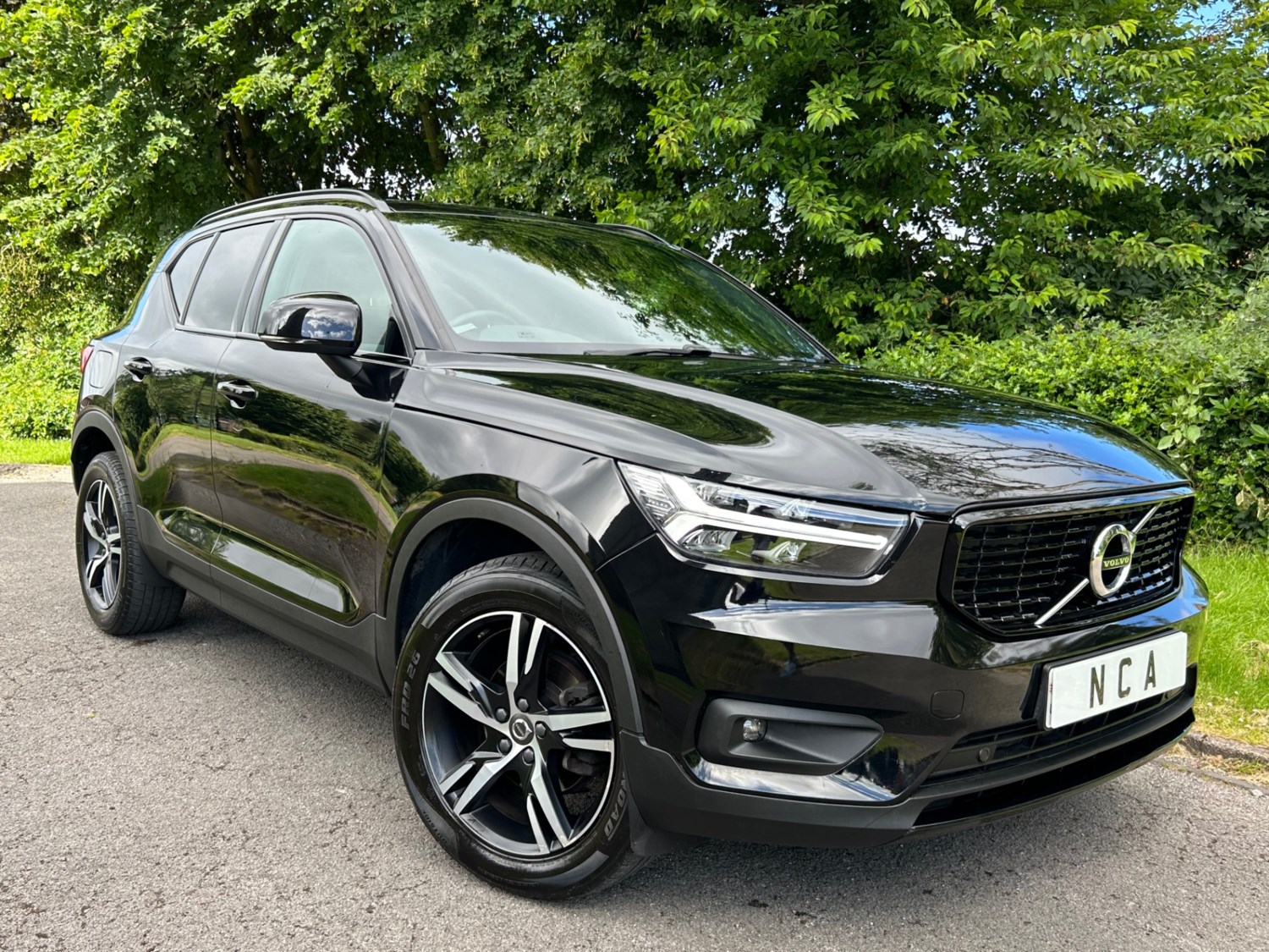 Volvo XC40 Listing Image