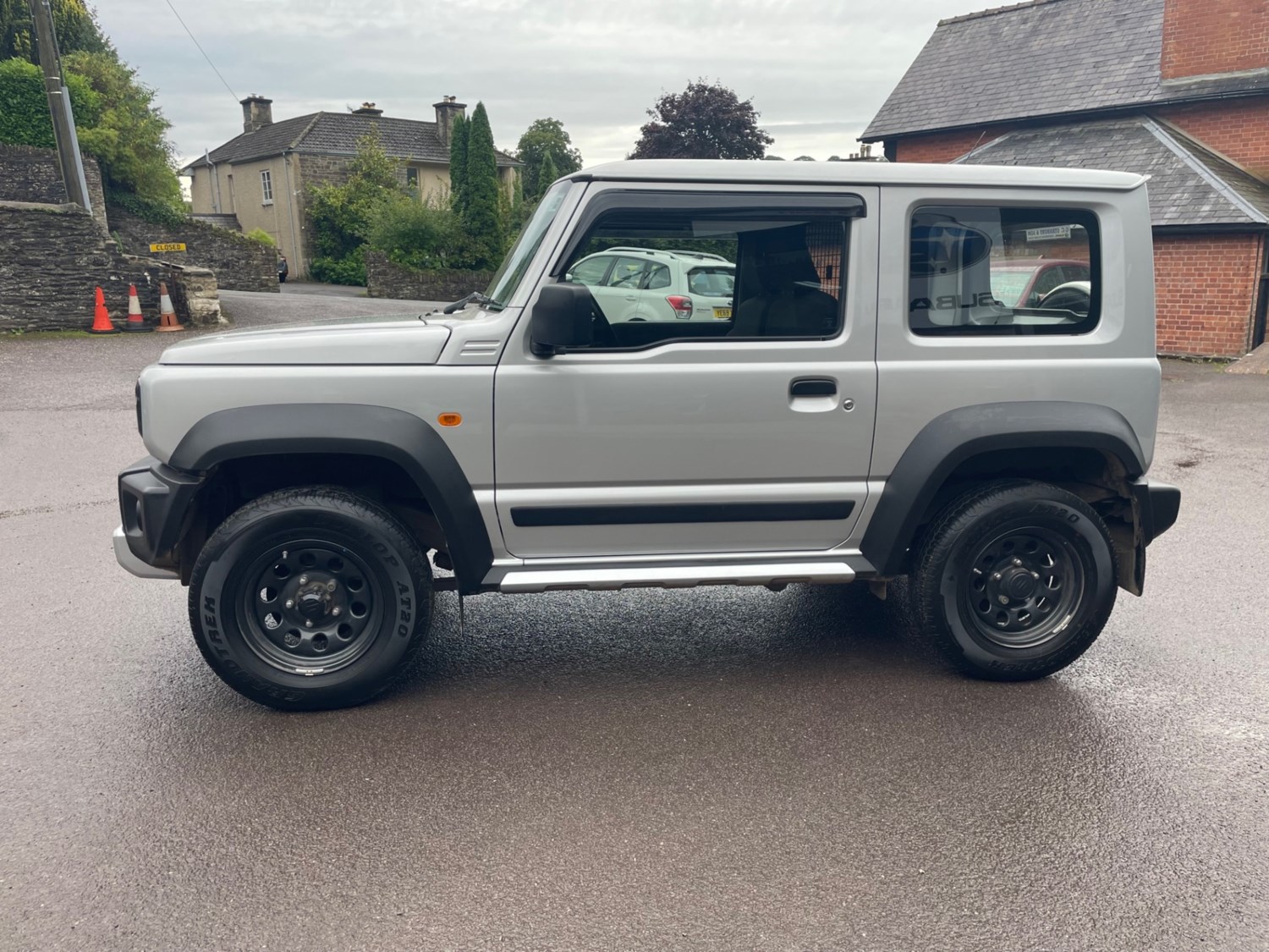 Suzuki Jimny Listing Image