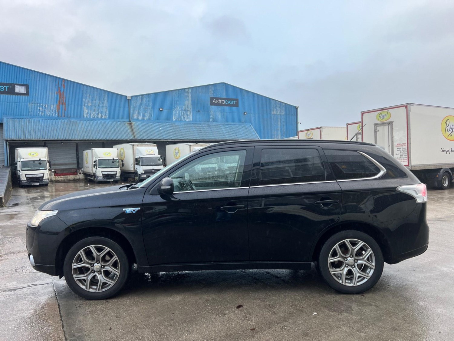 Mitsubishi Outlander Listing Image