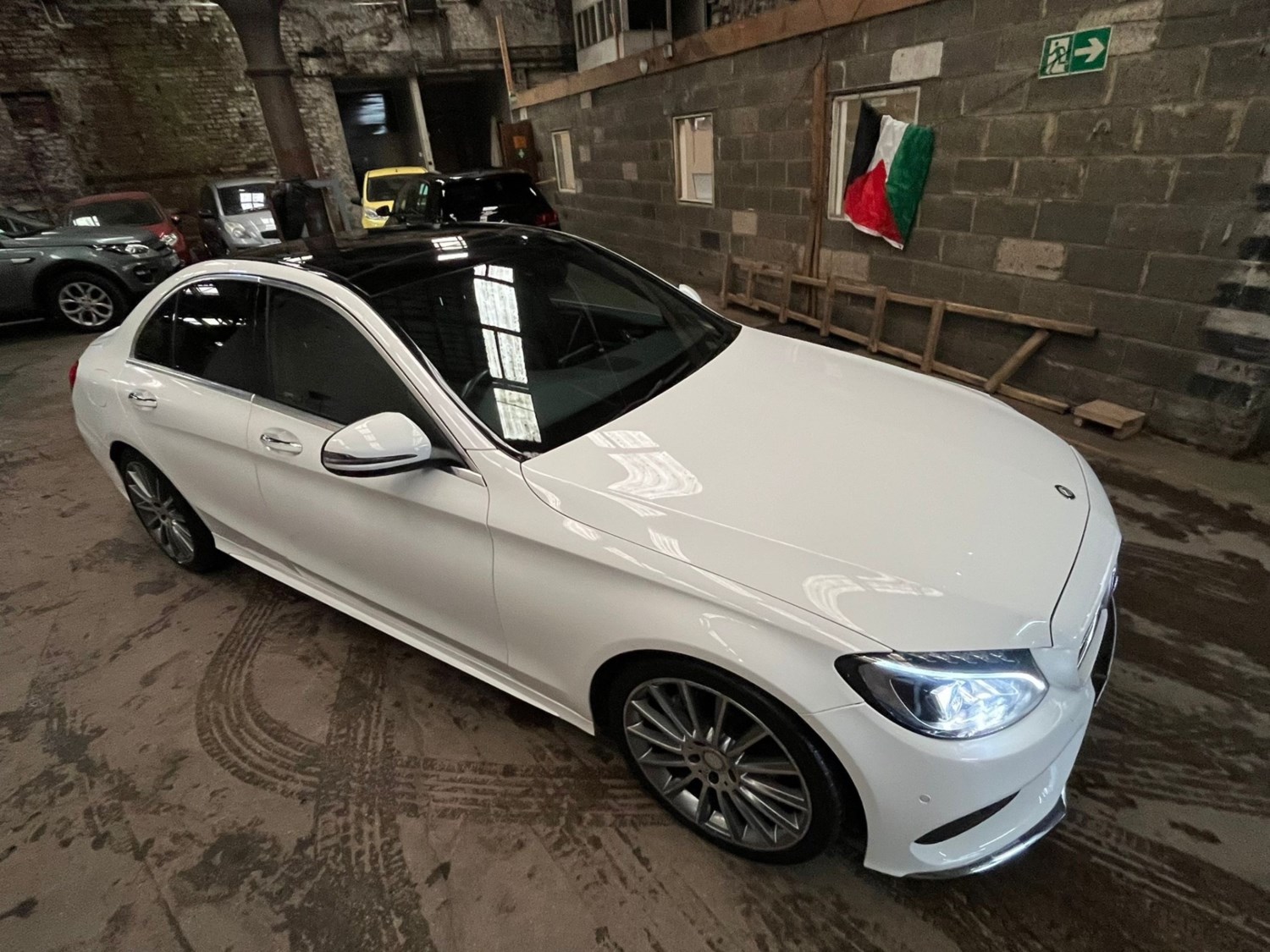 Mercedes-Benz C-Class Listing Image