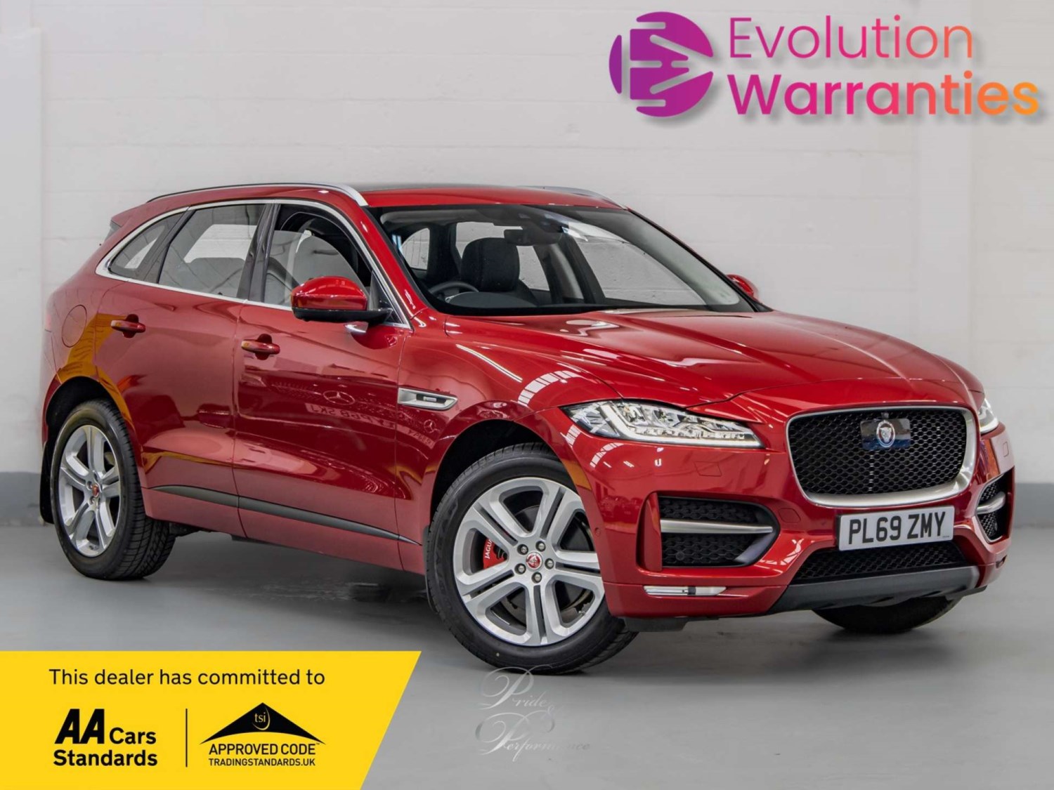 Jaguar F-PACE Listing Image