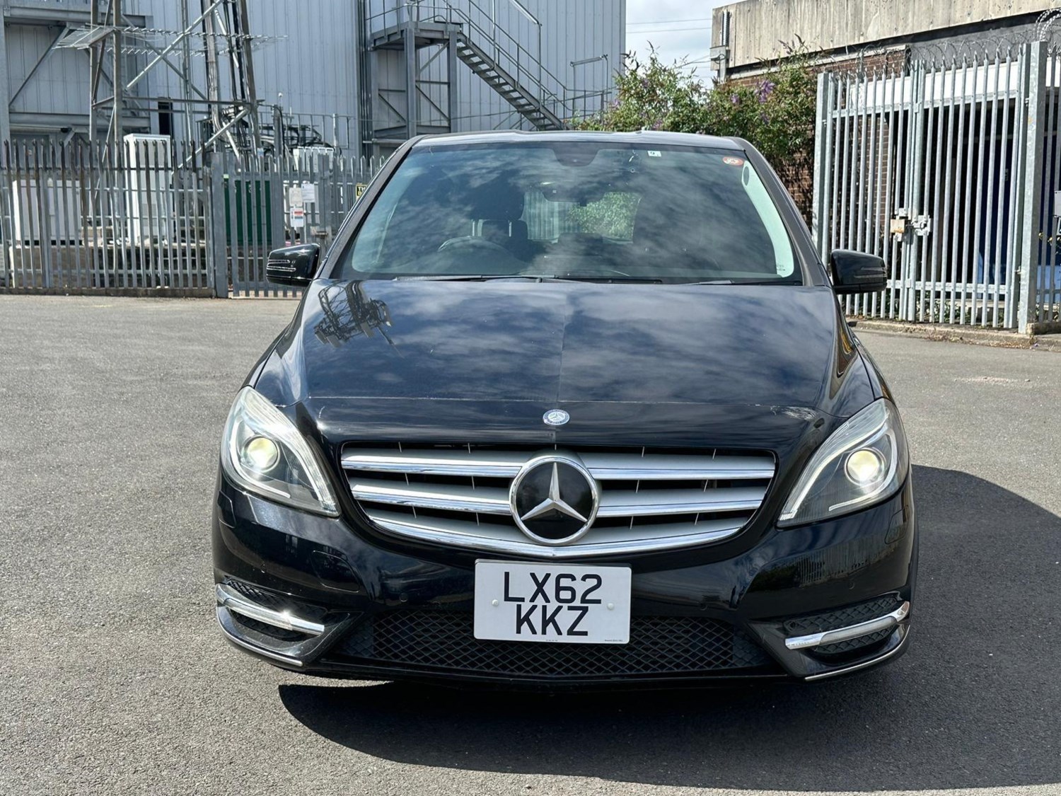 Mercedes-Benz B-Class Listing Image