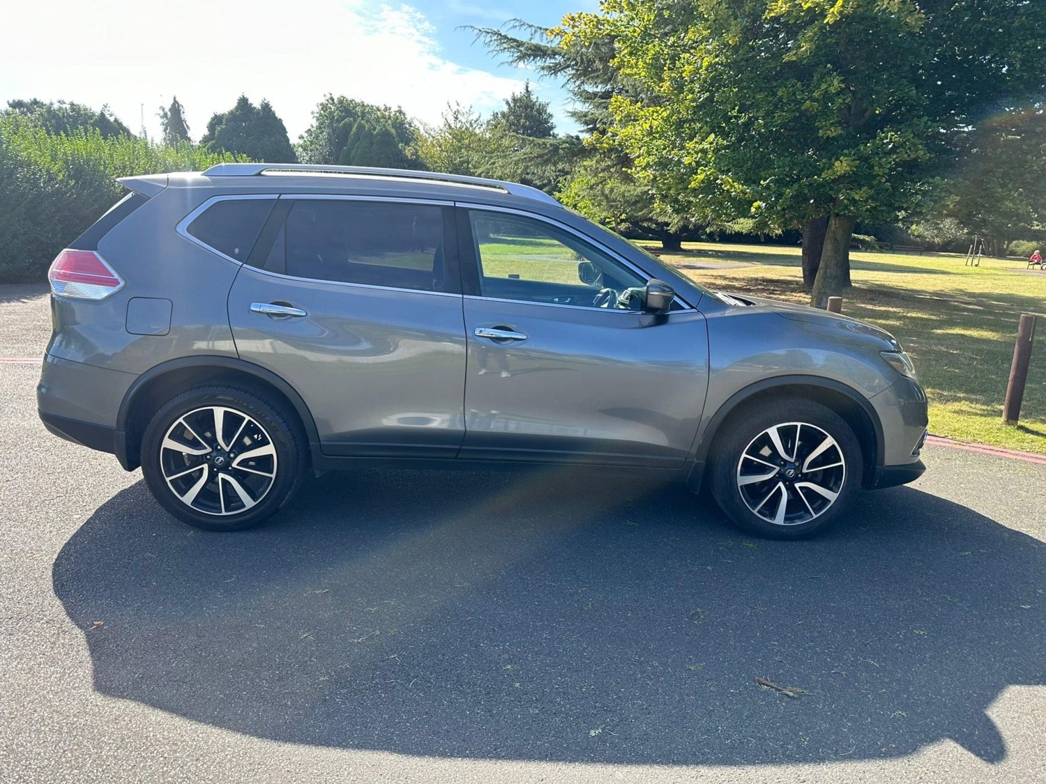 Nissan X-Trail Listing Image