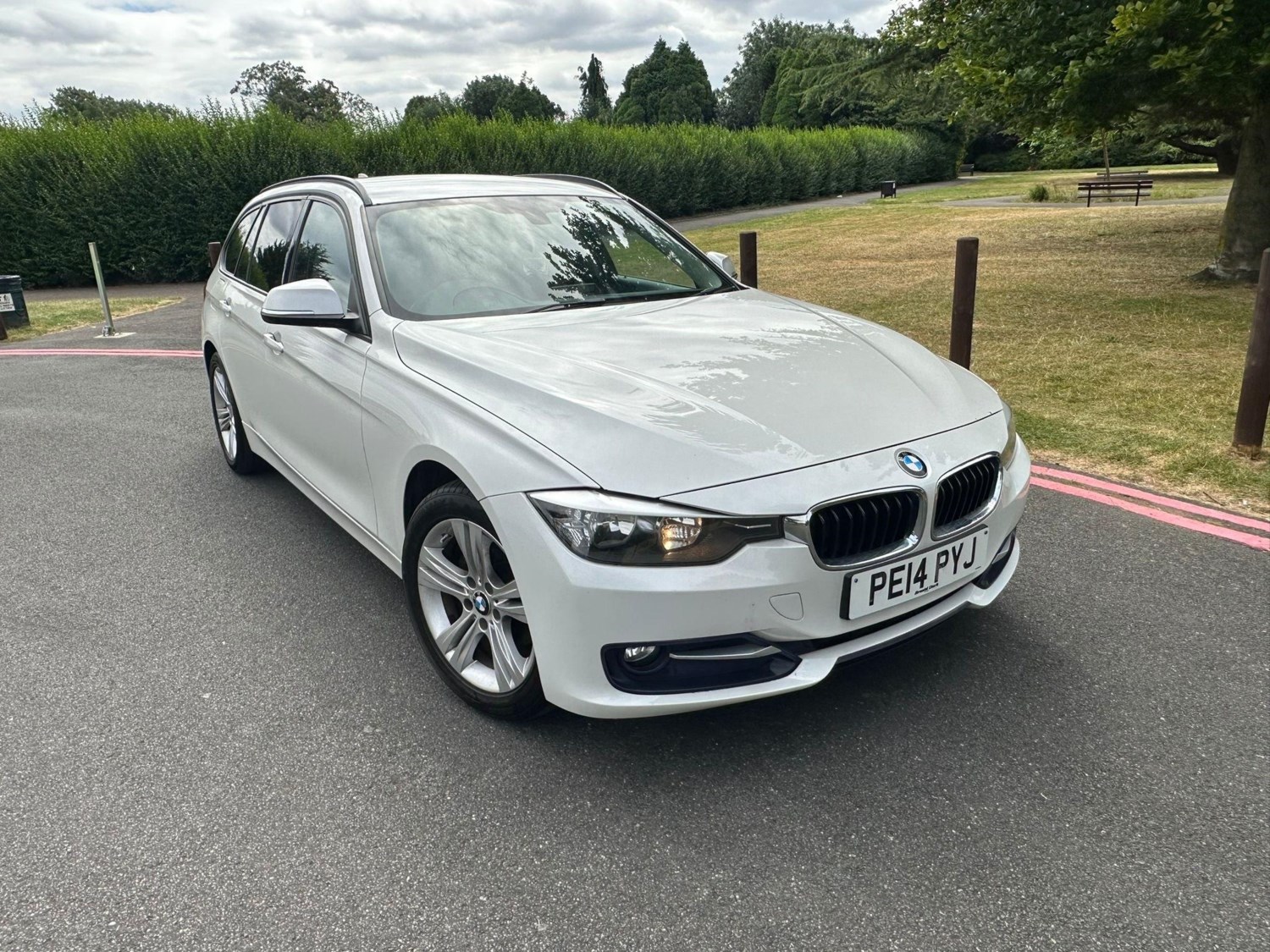 BMW 3 Series Listing Image