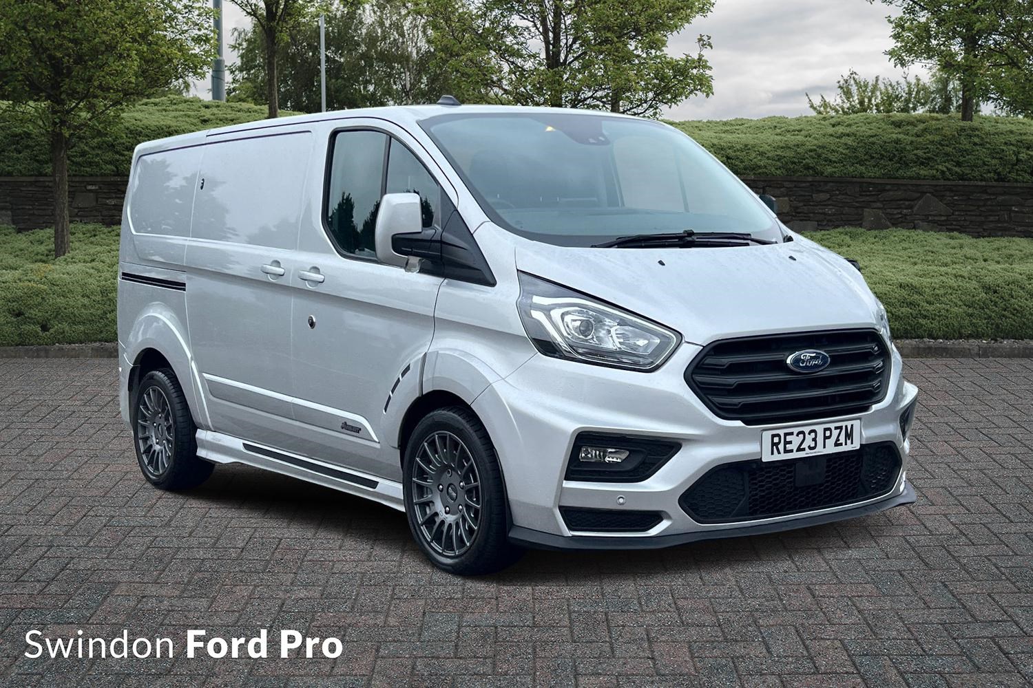 Ford Transit Custom Listing Image