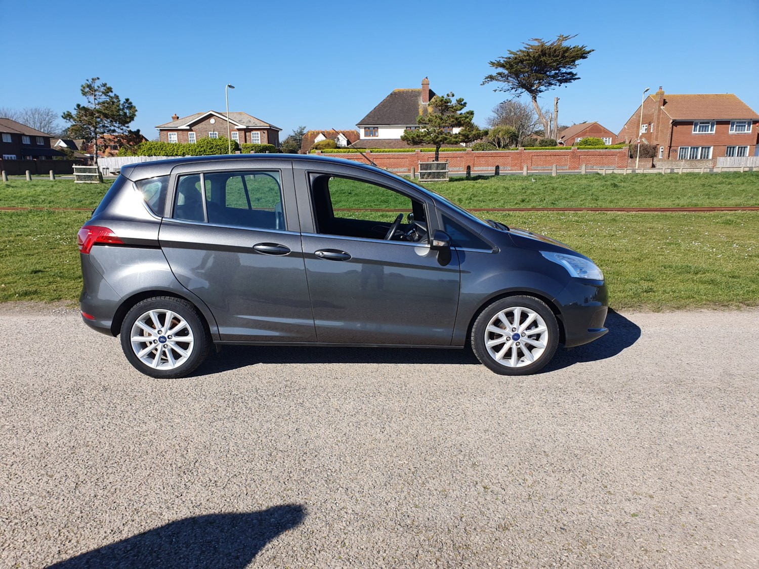 Ford B-Max Listing Image