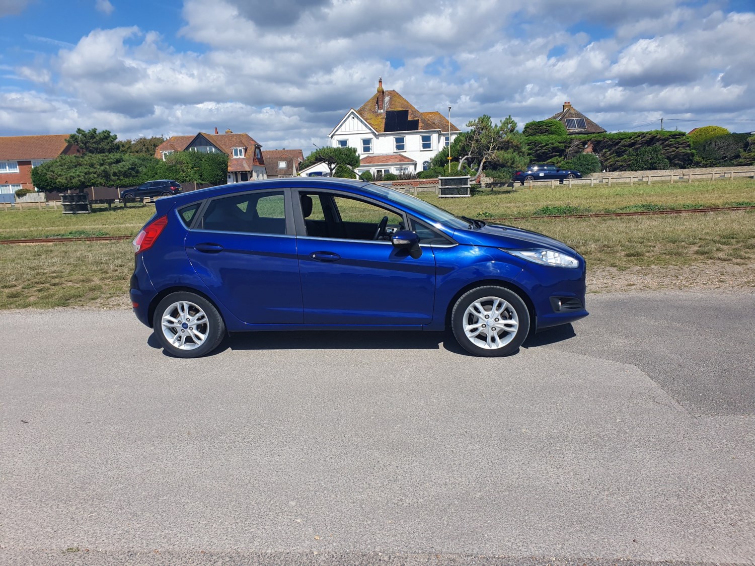 Ford Fiesta Listing Image