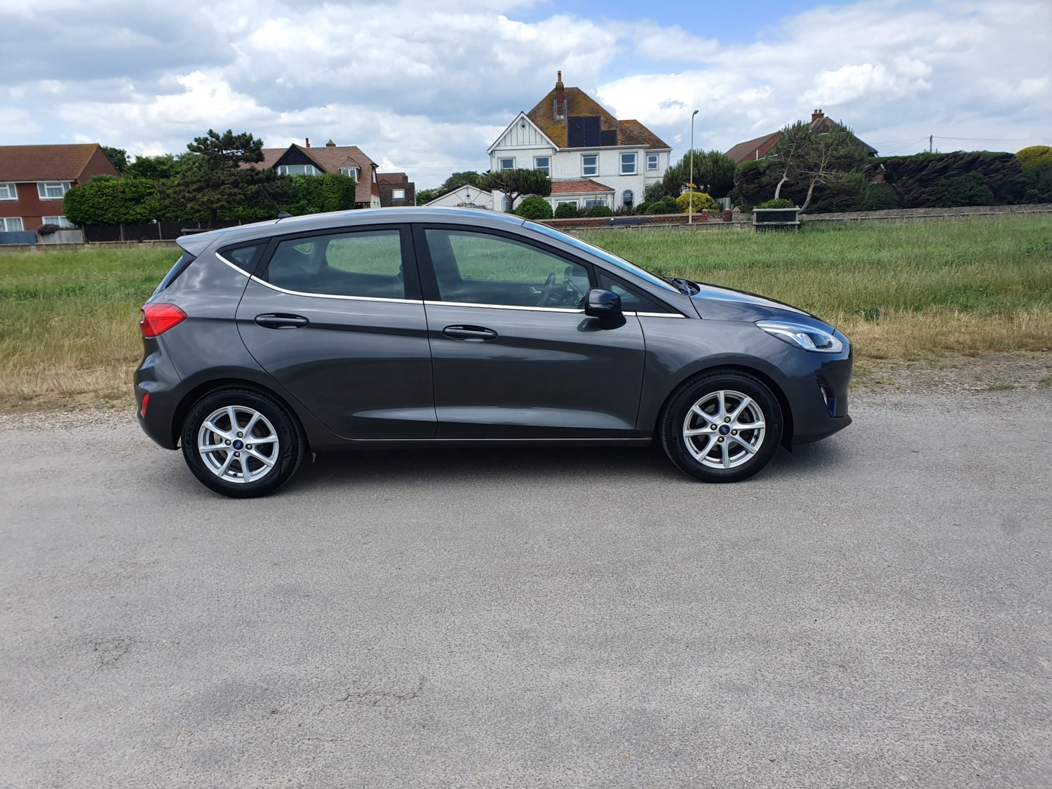 Ford Fiesta Listing Image