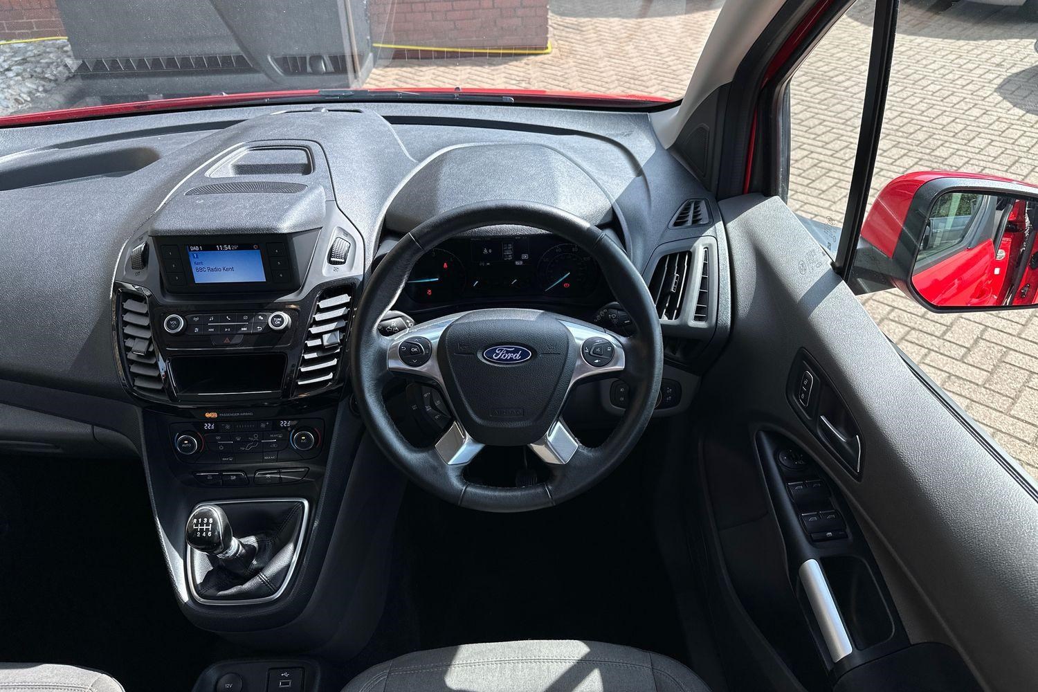 Ford Grand Tourneo Connect Listing Image