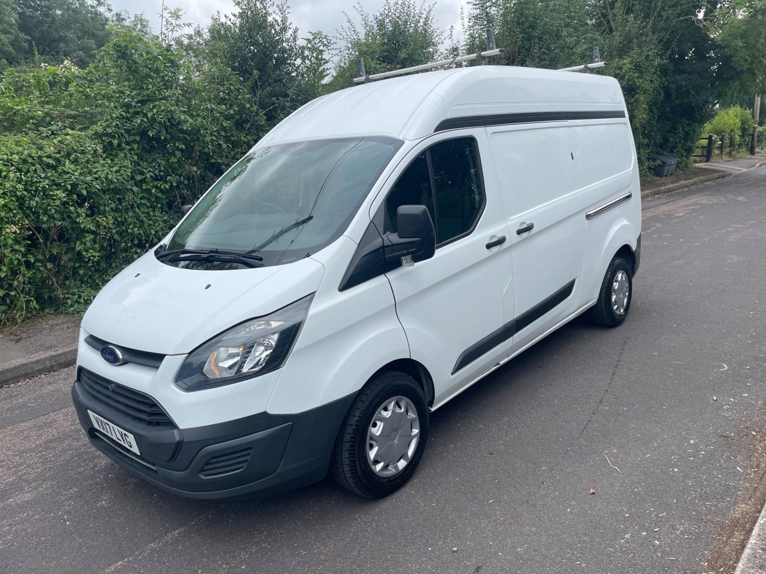 Ford Transit Custom Listing Image