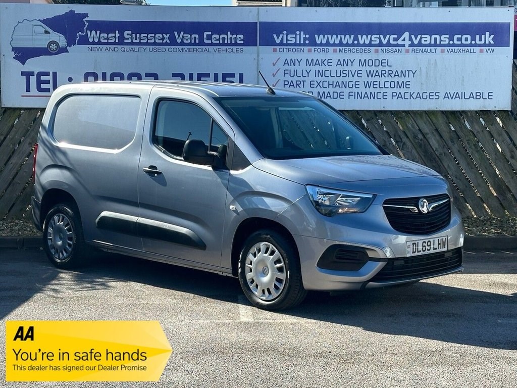 Vauxhall Combo Listing Image