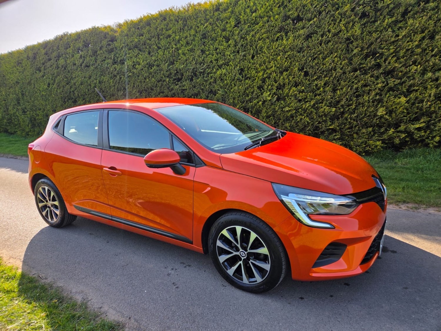 Renault Clio 1.0 TCe 90 Iconic Edition 5dr