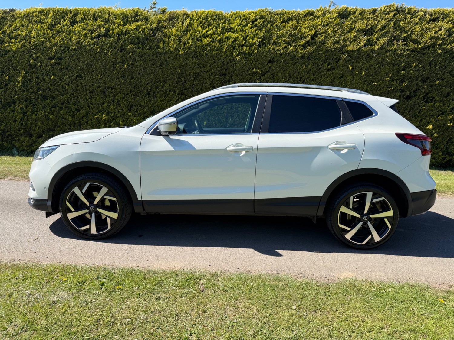 Nissan Qashqai 1.2 DiG-T Tekna+ 5dr