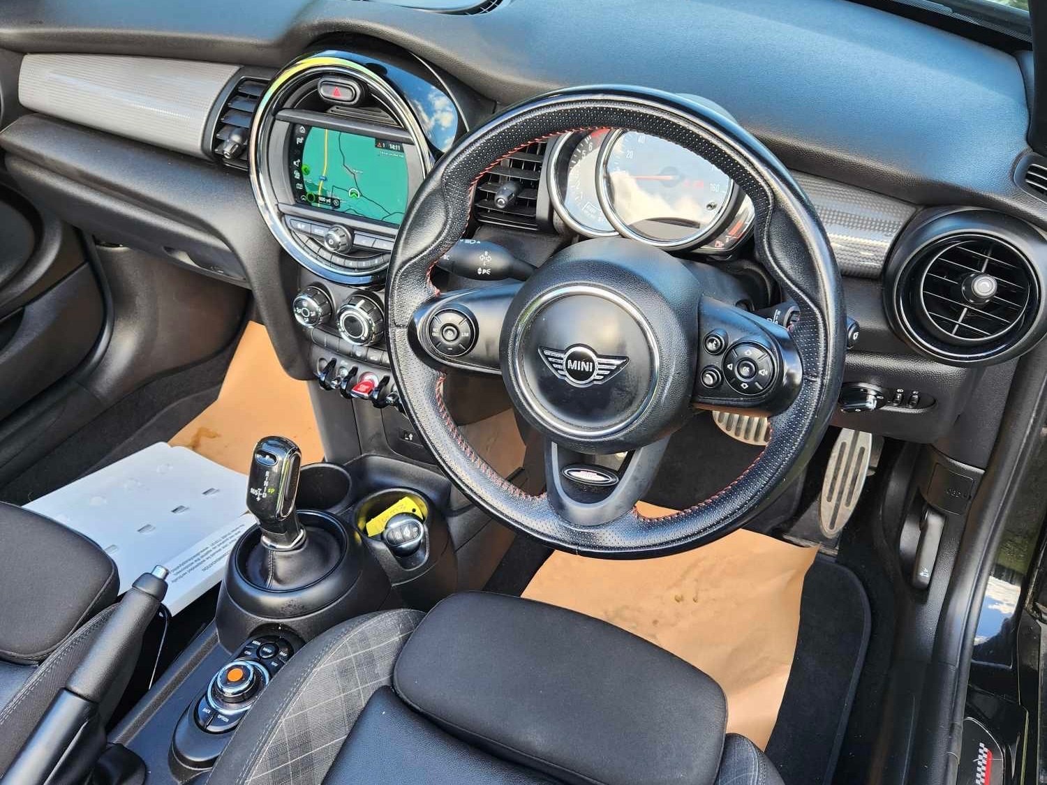 MINI Convertible Listing Image