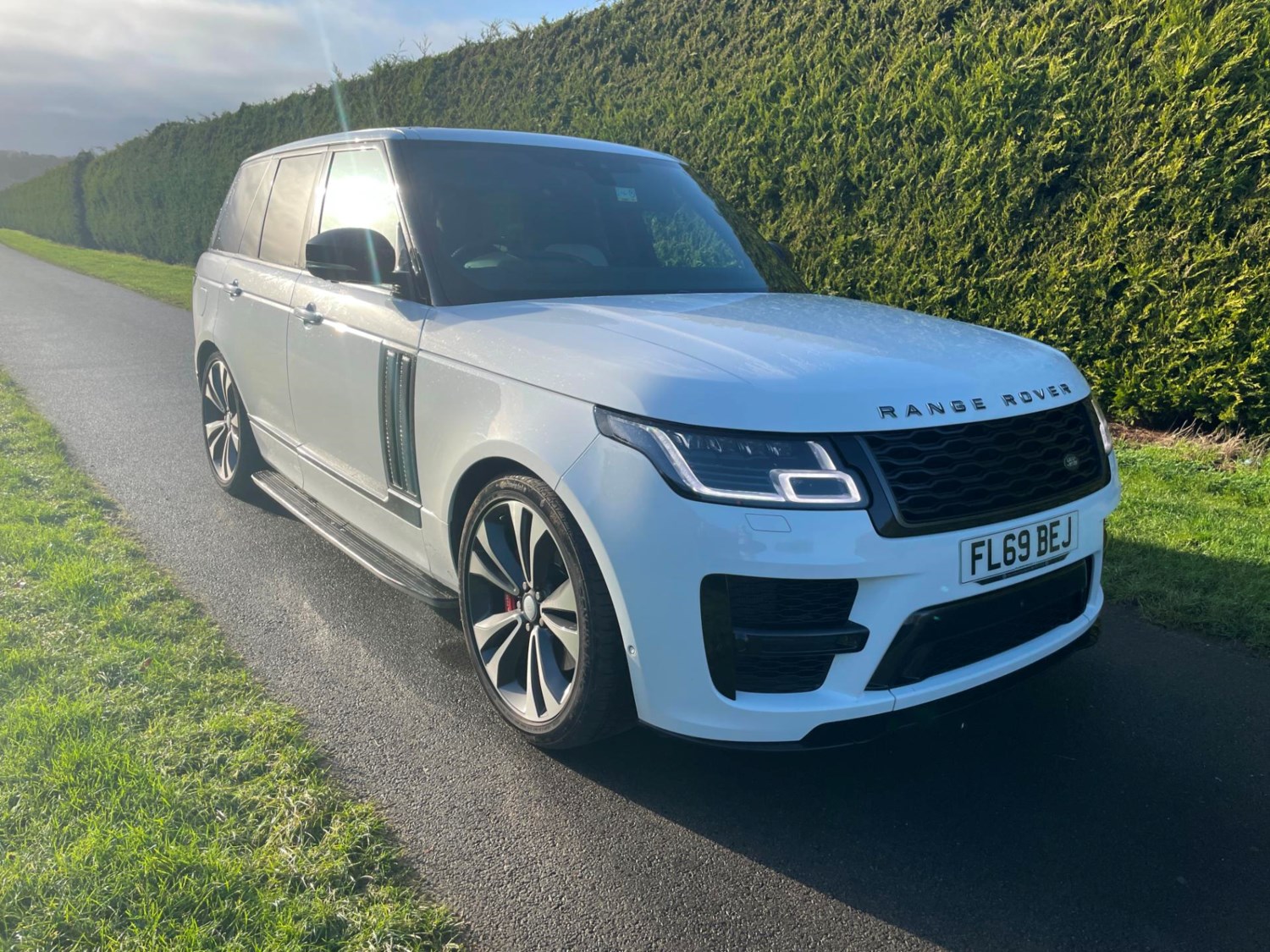 Land Rover Range Rover Listing Image