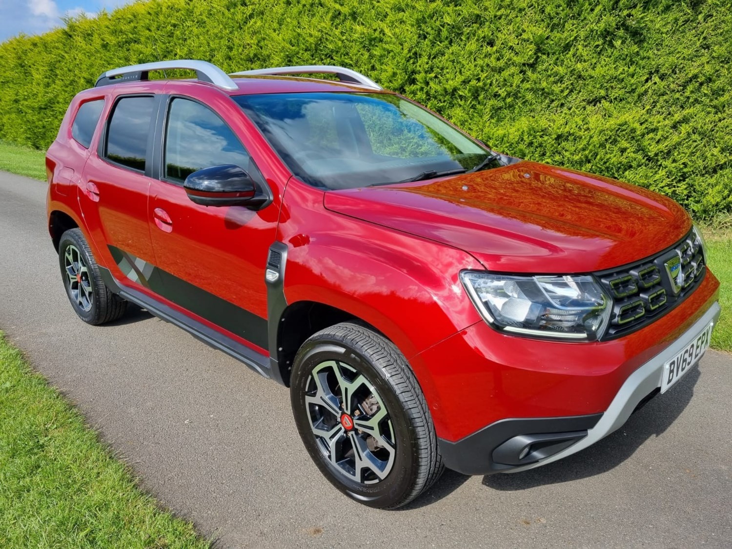 Dacia Duster Listing Image