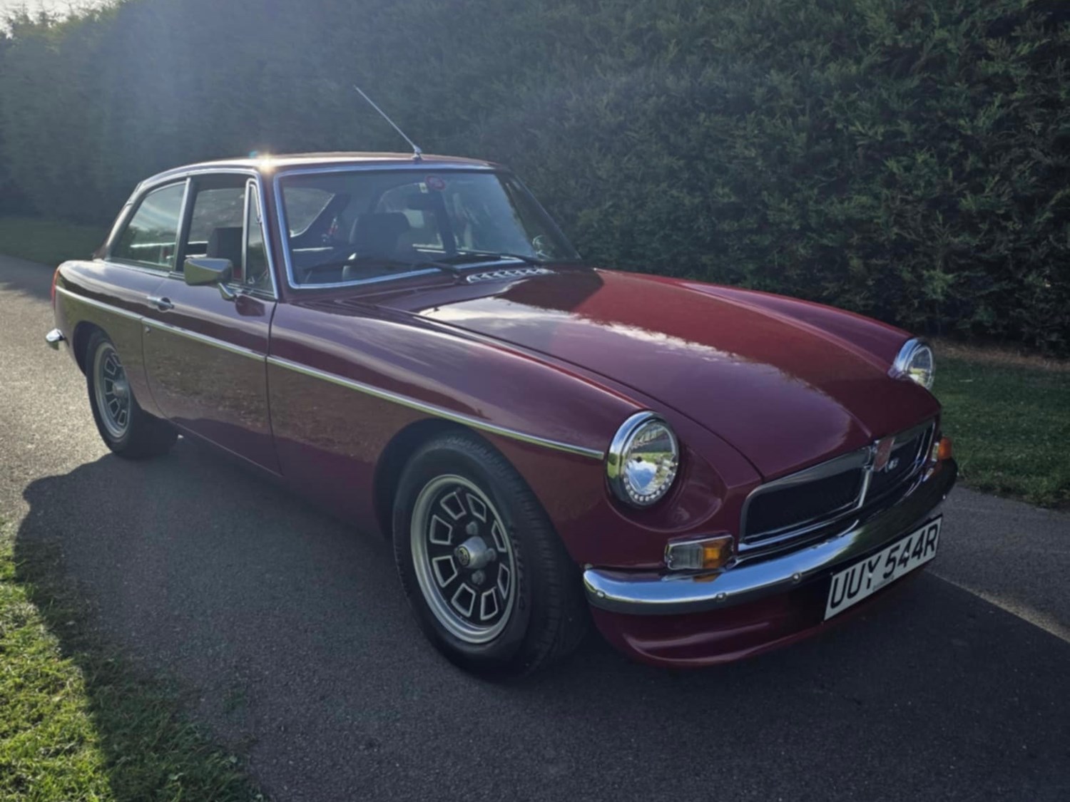 Mg Mgb gt V8