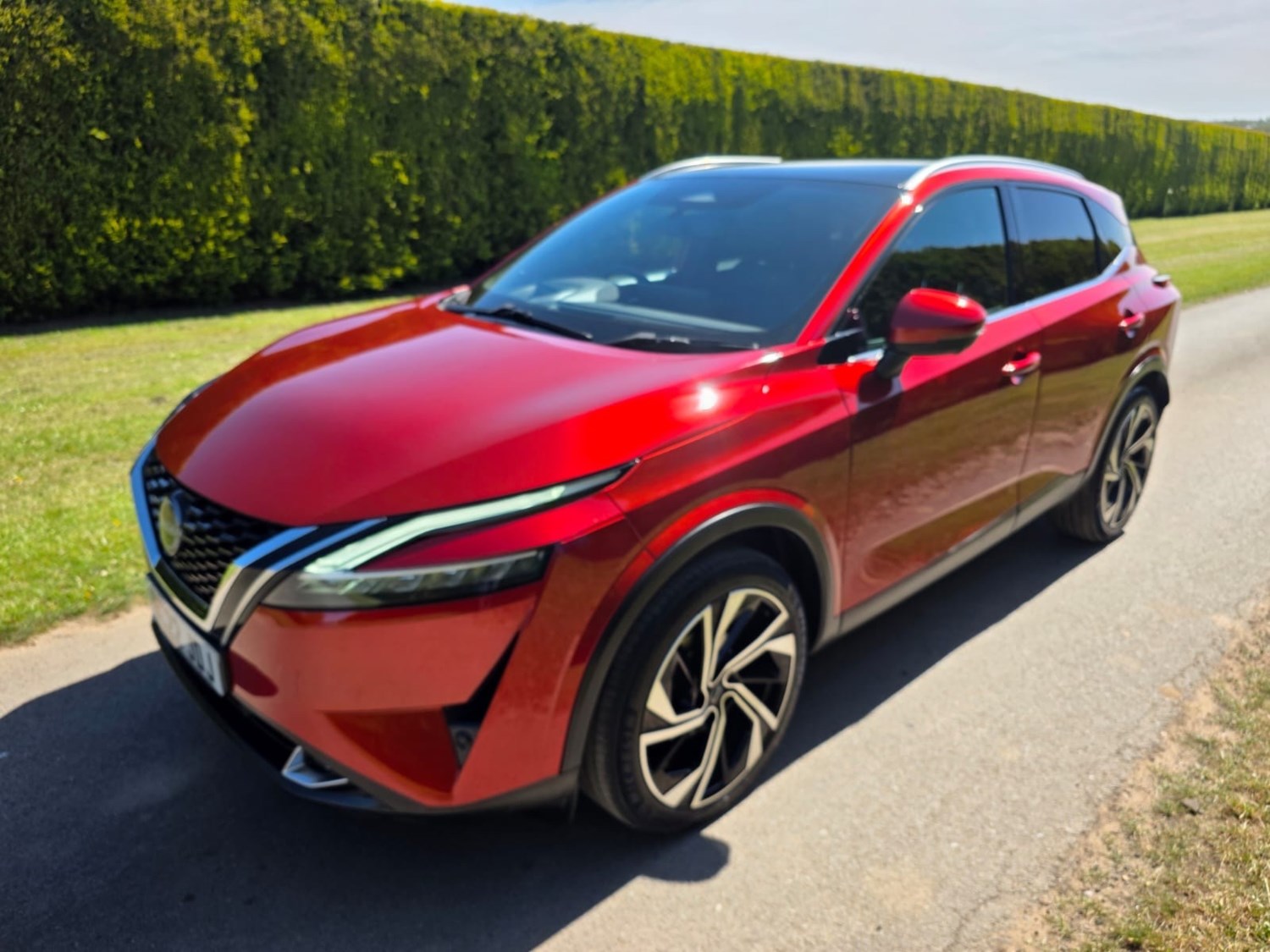 Nissan Qashqai 1.3 DiG-T MH TEKNA+