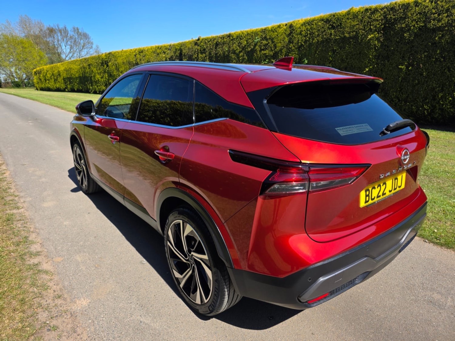 Nissan Qashqai 1.3 DiG-T MH TEKNA+